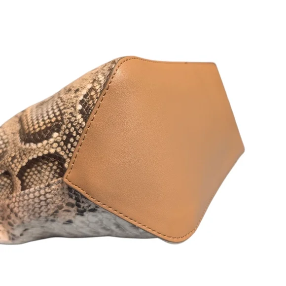 Anne Klein Snakeskin Pattern Tote Bag Matching Attached Keytag ID Tag Tan Straps - Picture 11 of 14